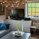 3 Bedroom Gorgeous In Hébergement de vacances *